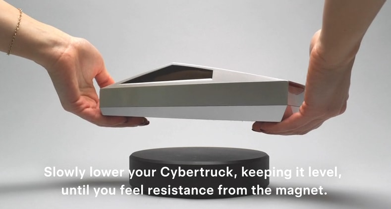 レビテーティング・サイバートラック 使い方